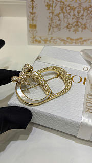 Dior Or – Dior Shiny Bow Brooch Gold-Finish Metal, Natural Mother-of-Pearl and White Crystals V1860WOMMP - 3