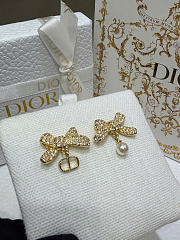 Dior Delicate Bow Earrings Gold-Finish Metal, White Resin Pearl and Crystals E4678WOMCY_D319 - 3