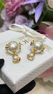 Dioramour Dior Tribales Earrings Gold-Finish Metal, Metal, White Resin Pearls and Multicolor Lacquer E4464WOMLQ_D309 - 1