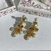 Dior Tribales Earrings Gold-Finish Metal, White Resin Pearls and Freshwater Pearls E4495WOMFW_D301 - 5