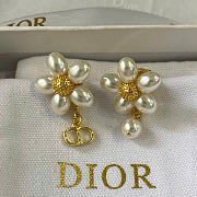 Dioriviera Brush & Bloom Earrings Gold-Finish Metal, Freshwater Pearls and White Resin Pearl E4772WOMFW_D301 - 5