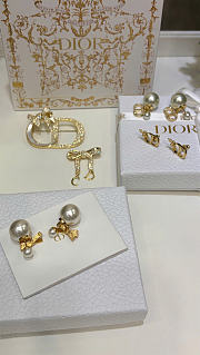 Dior Tribales Earrings Gold-Finish Metal and White Resin Pearls E4718WOMRS_D301 - 3