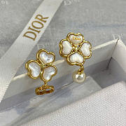 Dior Sparkling Clover Earrings Gold-Finish Metal, White Resin Pearl and Mother-of-Pearl E4488WOMMP_D301 - 5