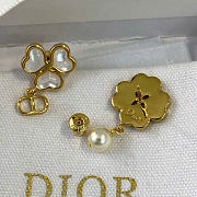 Dior Sparkling Clover Earrings Gold-Finish Metal, White Resin Pearl and Mother-of-Pearl E4488WOMMP_D301 - 4
