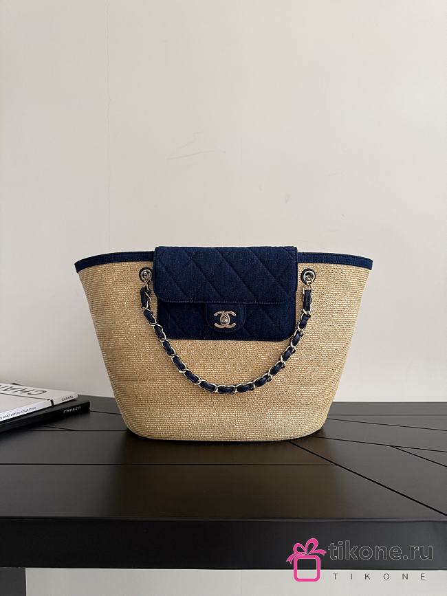 Chanel Large Tote Braided Straw Denim & Gold-Tone Metal Beige & Dark Blue - 54x26x18cm - 1