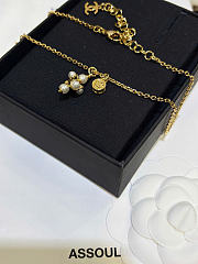 Chanel Necklace Metal & Glass Pearls Gold & Pearly White - 3