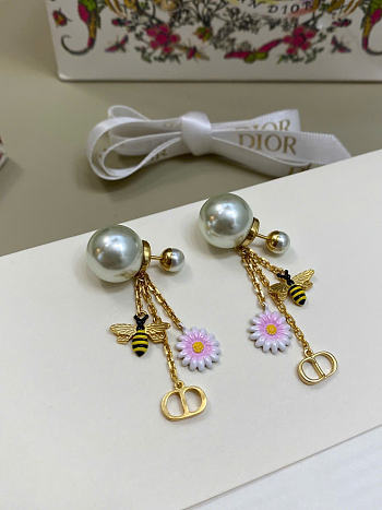 Dior Tribales Earrings Gold-Finish Metal, White Resin Pearls and Multicolor Lacquer E4594WOMLQ_D01X