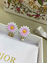 Dior Daisy Earrings Gold-Finish Metal, White Resin Pearl and Multicolor Lacquer E4483WOMLQ_D345 - 1