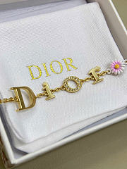 Dior Mini Daisy Bracelet Gold-Finish Metal, Crystals and Multicolor Lacquer B3298WOMLQ_D01X - 4