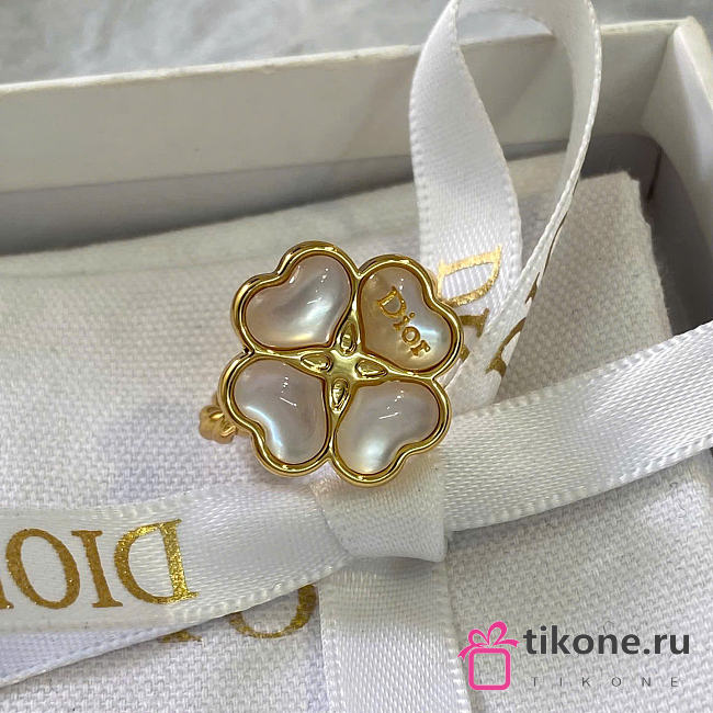 Dior Sparkling Clover Ring Gold-Finish Metal and Mother-of-Pearl R2795WOMMP_D301 - 1