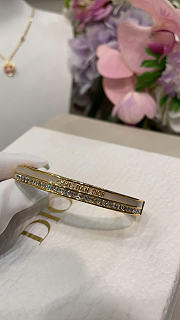 Dior Night Code Bangle Gold-Finish Metal, Crystals and Beige Lacquer B3070WOMLQ_D16E - 4