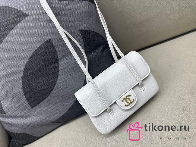 Chanel Clutch with Leather Strap Grained Shiny Calfskin & Gold-Tone Metal White - 17x11.5x5cm - 1