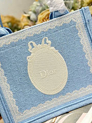 Small Dior Book Tote with Strap Celestial Blue Dior Oblique Embroidery with White Lace and Dior Médaillon - 26.5x22x14cm - 2
