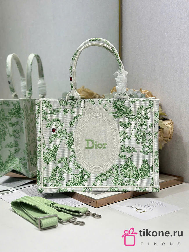 Medium Dior Book Tote with Strap Green Multicolor Toile de Jouy Clover Embroidery and White Dior Medaillon - 36x27.5x16.5cm - 1