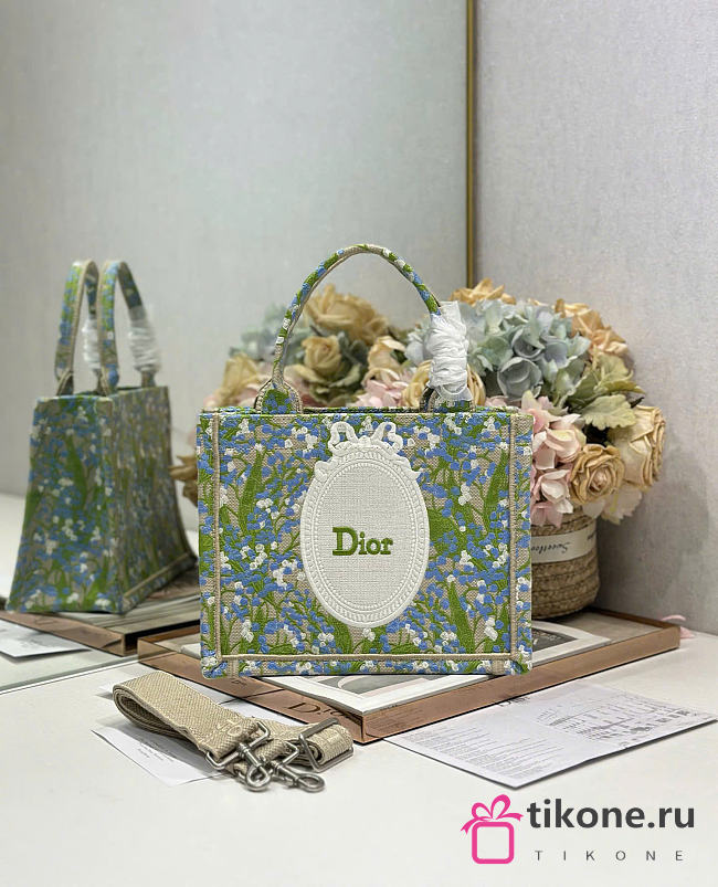 Small Dior Book Tote with Strap Multicolor Lily of the Valley Embroidery with Dior Médaillon - 26.5x22x14cm - 1