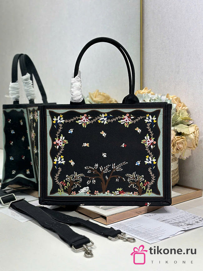 Dioramour Medium Dior Book Tote with Strap Black Multicolor Revolution Flowers Embroidery - 36x27.5x16.5cm - 1