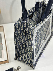 Medium Dior Book Tote with Strap Blue Dior Oblique Embroidery and White Lace - 36x27.5x16.5cm - 6