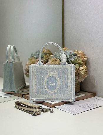 Small Dior Book Tote with Strap Céleste Blue Dior Oblique Washed Embroidery and Ecru Dior Médaillon - 26.5x22x14cm