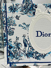 Medium Dior Book Tote with Strap Blue Toile de Jouy Floral Garden Embroidery and White Dior Médaillon - 36x27.5x16.5cm - 2