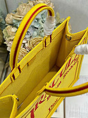 Large Dior Book Tote Yellow and Red Book Cover Embroidery - 42x35x18cm - 5