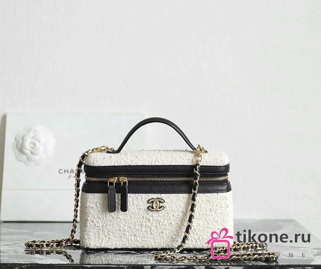 Chanel Vanity with Chain Tweed Calfskin & Gold-Tone Metal White & Black - 19.5x17x5cm - 1