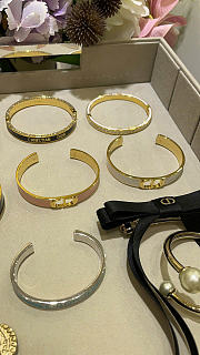 Dior 30 Montaigne Thin Bangle Gold-Finish Metal and Pink Lacquer - 5