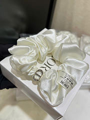 Dior Silk Scrunchies White - 2