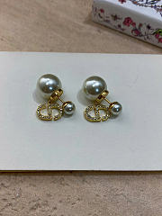 Dior Tribales Earrings Gold-Finish Metal with White Resin Pearls and Silver-Tone Crystals E3366WOMCY_D03S - 4
