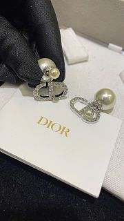 Dior Tribales Earrings Silver-Finish Metal with White Resin Pearls and Silver-Tone Crystals E3366WOMCY_D13S - 6