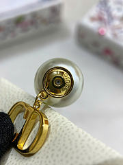 Dior Tribales Earrings Gold-Finish Metal and White Resin Pearls E3366WOMRS_D301 - 5
