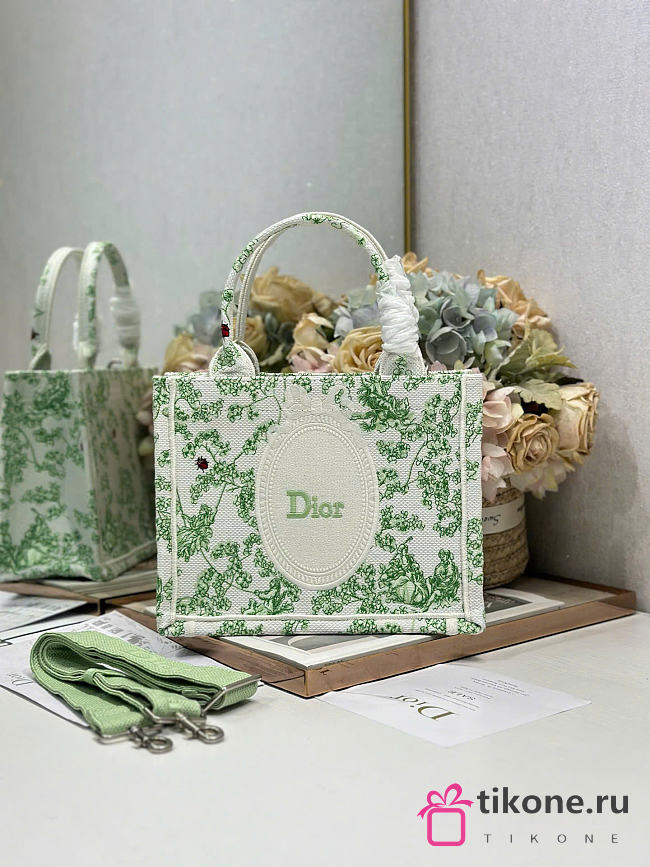 Small Dior Book Tote with Strap Green Multicolor Toile de Jouy Clover Embroidery and White Dior Médaillon - 26.5x22x14cm - 1