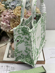 Small Dior Book Tote with Strap Green Multicolor Toile de Jouy Clover Embroidery and White Dior Médaillon - 26.5x22x14cm - 6
