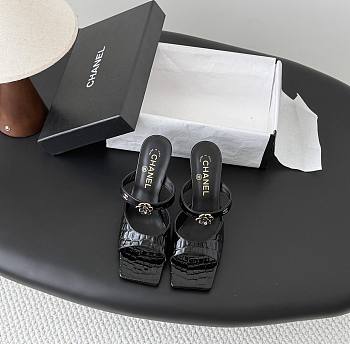 Chanel Mules Crocodile Embossed Patent Calfskin & Metal Black G47293 90mm