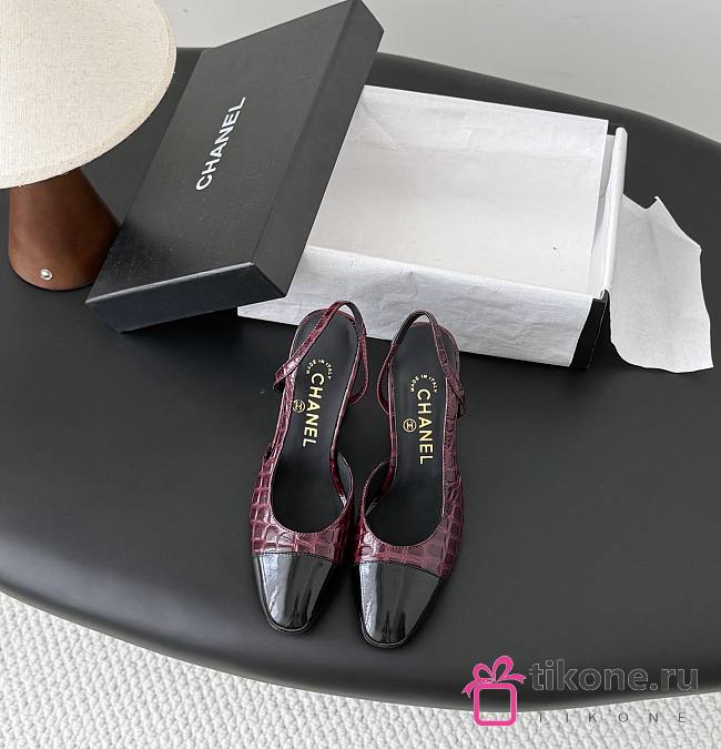 Chanel Slingbacks Crocodile Embossed Patent Calfskin & Patent Calfskin Dark Burgundy & Black 90mm G45509 - 1