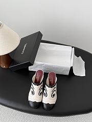 Chanel Mules Lambskin White & Black 95mm G47327 - 3