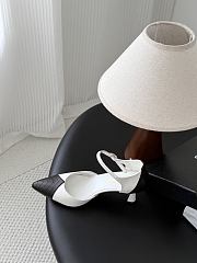 Chanel Mary Janes Lambskin White & Black 75mm - 6