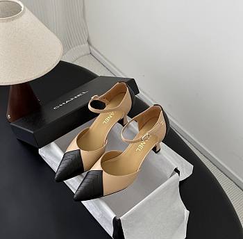 Chanel Mary Janes Lambskin Beige & Black 75mm