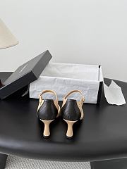 Chanel Mary Janes Lambskin Beige & Black 75mm - 5