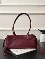 Chanel Small Tote Grained Calfskin & Gold-Tone Metal Burgundy - 30.5x15x11.5cm - 5