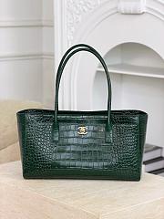 Chanel Small Tote Crocodile Embossed Calfskin & Gold-Tone Metal Dark Green AS6243 - 39x20x13cm - 2
