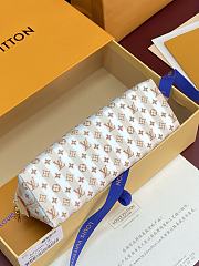 LV Pochette Cosmétique PM Stamp Banana M28679 - 19x12x6cm - 4