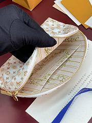 LV Pochette Cosmétique PM Stamp Banana M28679 - 19x12x6cm - 6