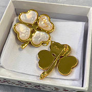 Set of Dior Sparkling Clover Brooches Gold-Finish Metal and Mother-of-Pearl V1866WOMMP_D301 - 4