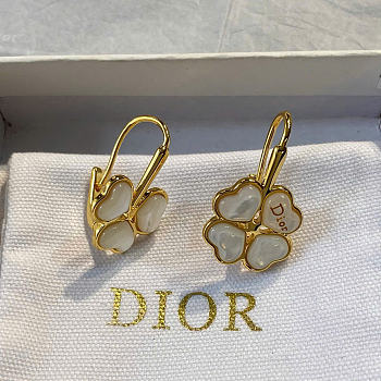Dior Sparkling Clover Earrings Gold-Finish Metal and Mother-of-Pearl E4477WOMMP_D301