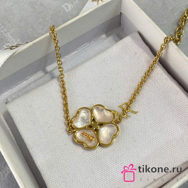 Dior Sparkling Clover Bracelet Gold-Finish Metal and Mother-of-Pearl B3256WOMMP_D301 - 1