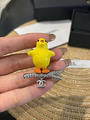 Chanel Brooch Metal, Resin & Diamantés Silvery, Yellow, Orange & Crystal ABH519 - 4