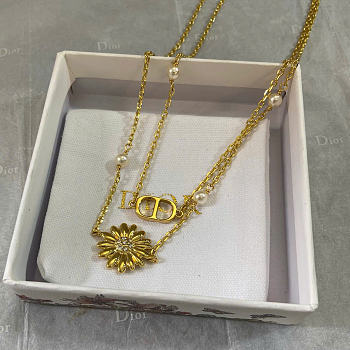 Dior CD Multi Flowers Necklace Gold-Finish Metal, White Resin Pearls and Crystals N3841WOMCY_D319