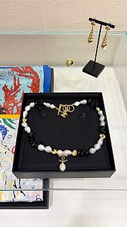 Chanel Necklace Metal & Resin Gold, Black & Pearly White - 3