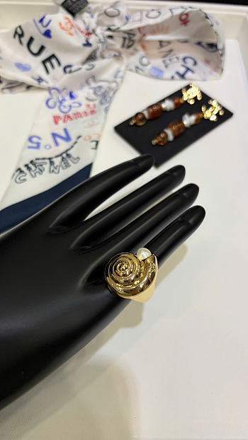 Chanel Ring Metal & Resin Gold & Pearly White ABH364