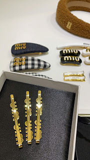 Miumiu Enameled Metal Hair Clip Black/Red/White 5IF146 - 6